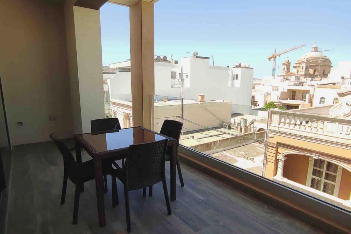 Flat 3, Nearby Beaches & Countryside, With Terrace