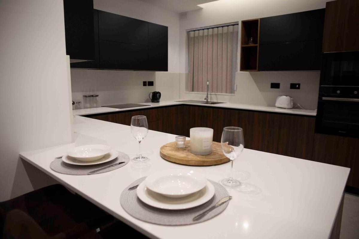 Flat 3, Nearby Beaches & Countryside, With Terrace * L-Imgarr